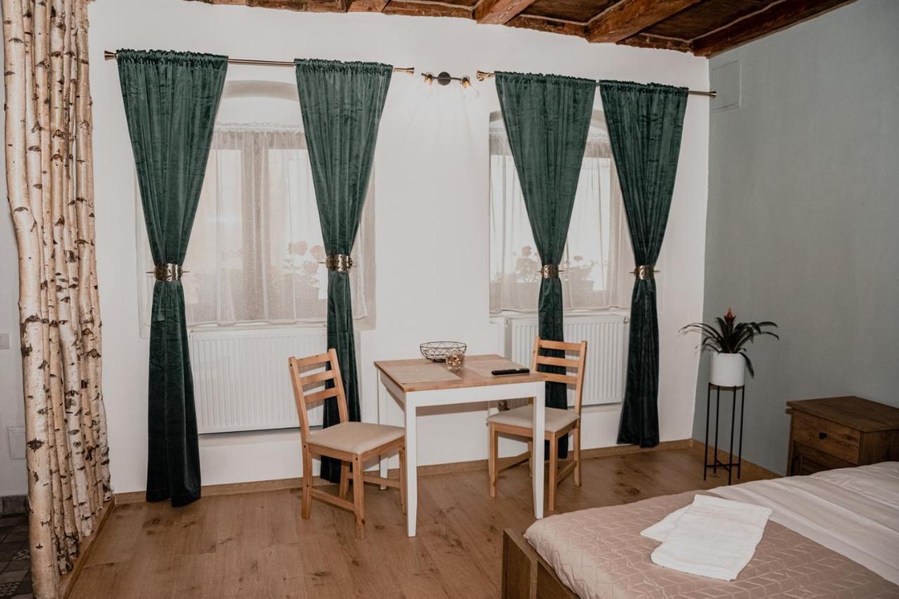 Central Garden Apartments Brasov Exterior photo