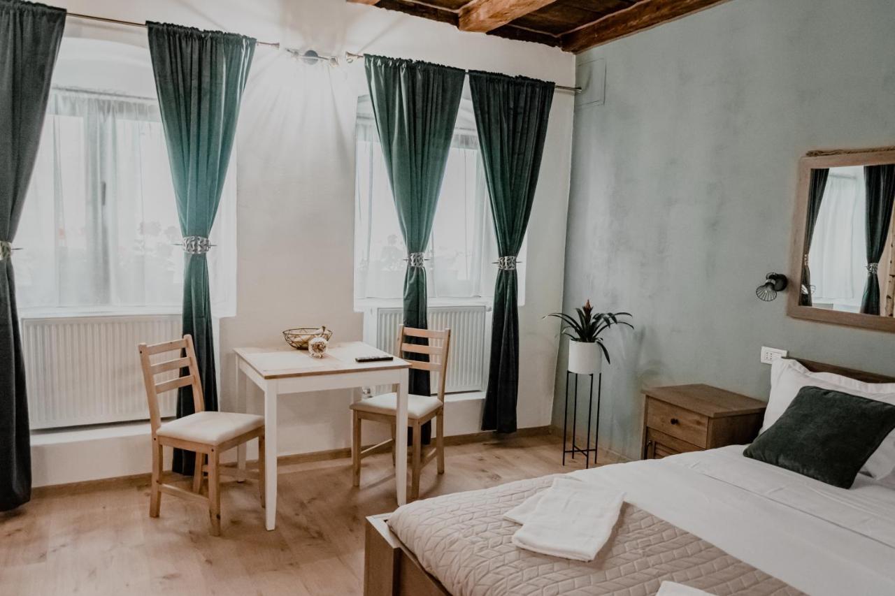 Central Garden Apartments Brasov Exterior photo
